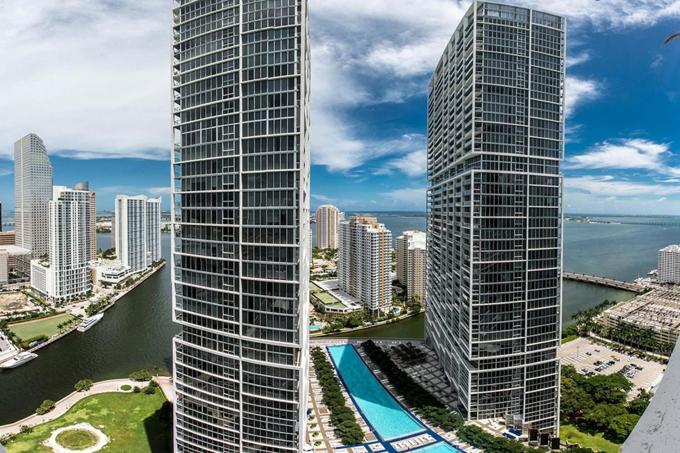 Luxurious Condo At Icon With Views Miami Exterior photo