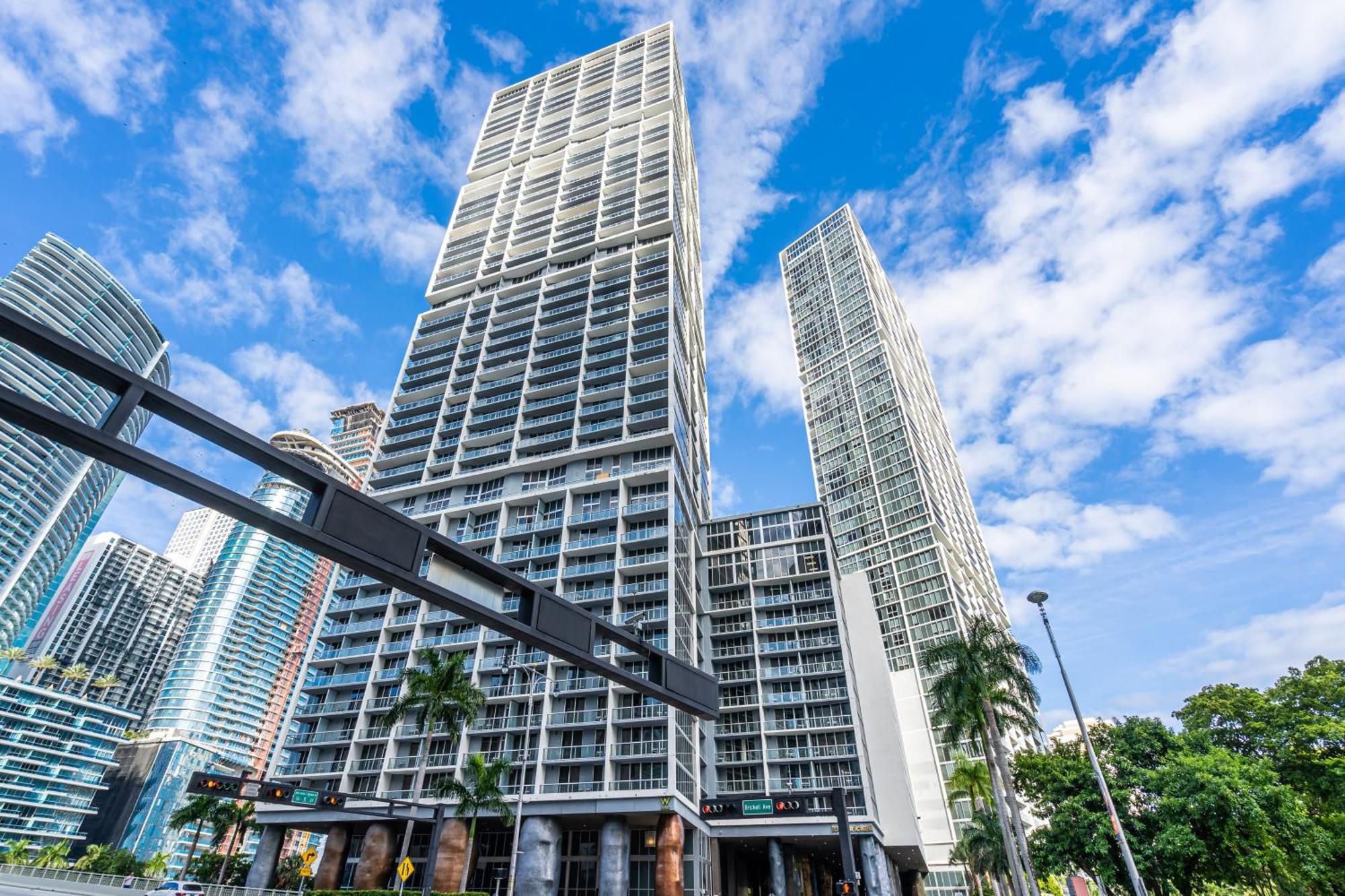 Luxurious Condo At Icon With Views Miami Exterior photo
