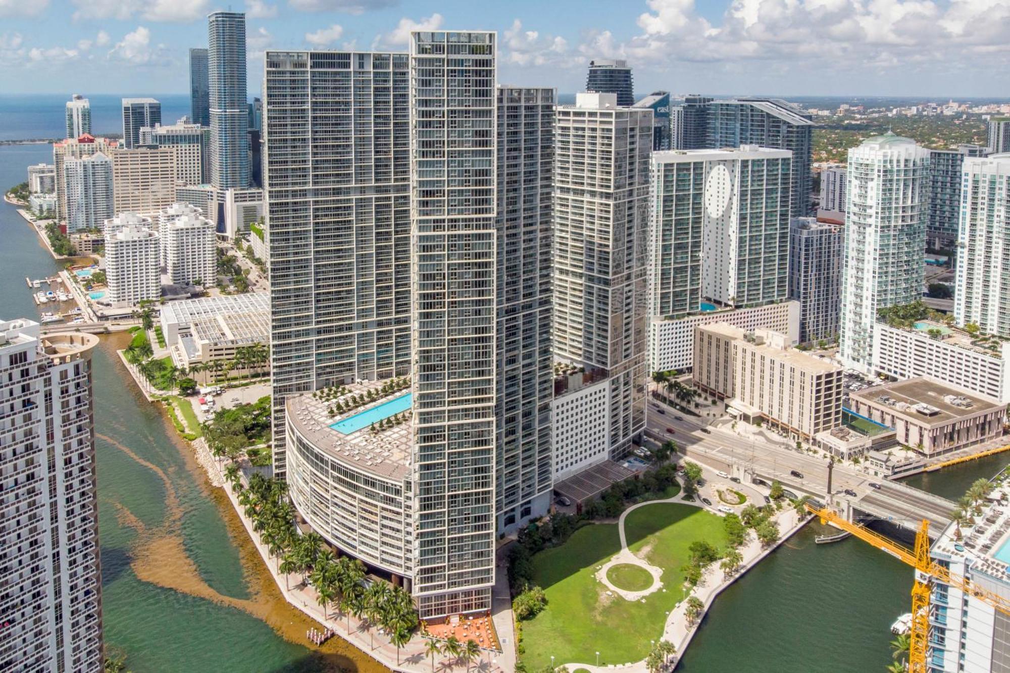 Luxurious Condo At Icon With Views Miami Exterior photo